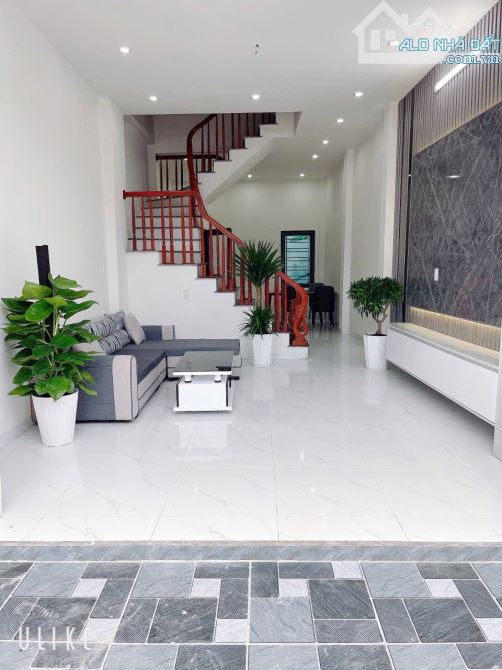 🏡NHÀ ĐẸP DÂN XÂY NGỌC THUỴ GIÁ RẺ, 32M, 4T GIÁ CHÀO 5,1TỶ.   ✅🏡 Cạnh trường Việt Pháp, h