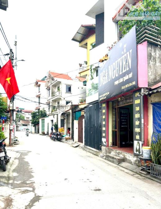 PHẢI NHANH MỚI KỊP - CÓ 102 - CHỈ HƠN 6 TỶ, NHÀ 5 TẦNG DÂN XÂY - Ô TÔ NGỦ TRONG NHÀ - RA O