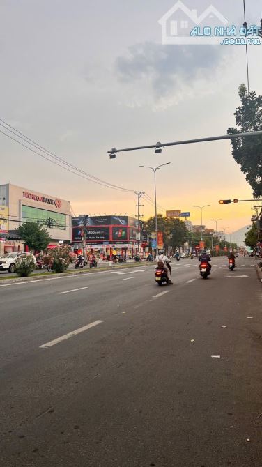MẶT TIỀN TÔN ĐỨC THẮNG - VỊ TRÍ KINH DOANH VIP - nhỉnh 11 tỷ