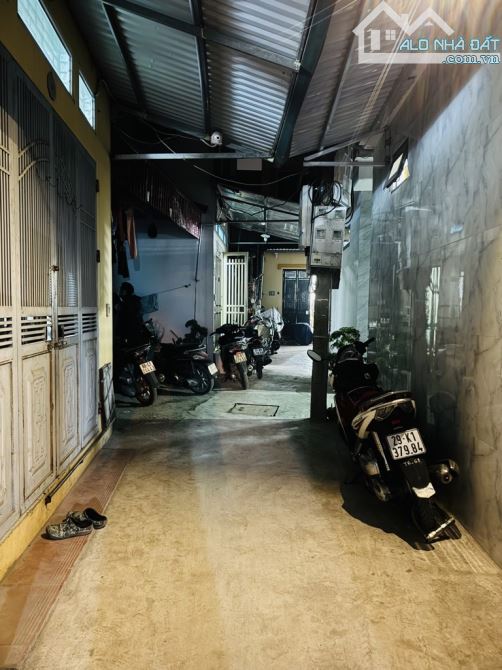 NHÀ THANH AM 30MX4T GIÁ 4,85TỶ TẦM TIỀN HIẾM - LÔ GÓC - VỊ TRÍ ĐẸP - NHÀ ĐẸP NHƯ MỚI Mô tả