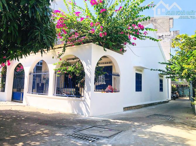 BÁN CĂN GÓC, ĐƯỜNG Ô TÔ, GẦN CHỢ VĨNH HẢI, 125,3M2 GIÁ 6 TỶ 250. Cập nhật 10.5
