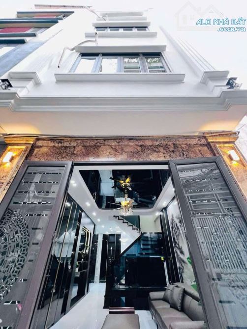 Bán nhà Hồ Tùng Mậu Lô góc gần phố 6 tầng DT 45m giá 9 tỷ