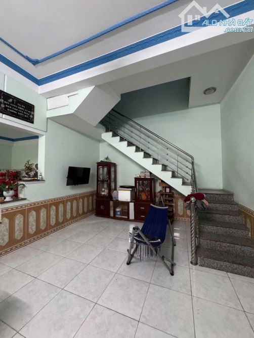 Bán nhà 2 tầng 3pn mt đường Xuân Thiều Lien Chiểu Đà Nẵng ngang 6m dt 75m2 cách biển 100m