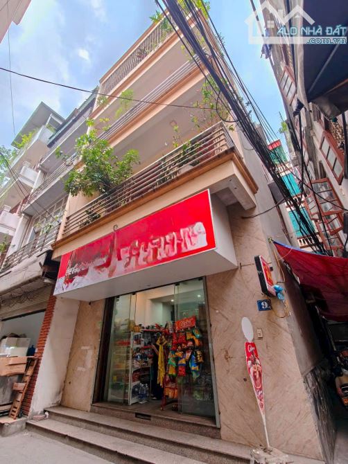 Lô góc, mặt ngõ Nguyễn Trãi, 25m ra phố, oto tránh, kdoanh siêu tốt, sổ 61m2. Giá 23.2 tỷ