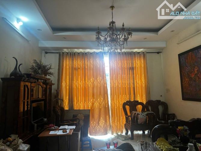 Bán Nhà Quận 12 cách QL1A 500m - 3 tầng - Giảm Sốc 290 Triệu, Giá Mới 8.2 Tỷ - 112m²