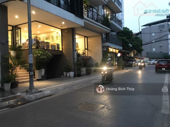Chủ cần đầu tư nên quyết bán nhanh tòa apartment phố Quảng An, Tây Hồ, 130m2, 7 tầng