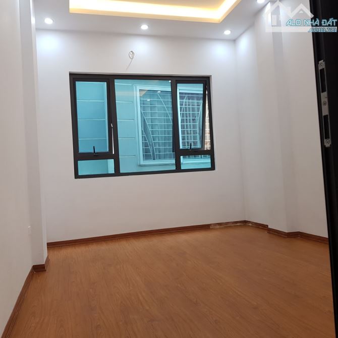 ÁN NHÀ  MAI DỊCHCẦU GIẤY 43M 5 TẦNG 8 PHÒNG CHO THUÊ ĐƯỜNG NÔNG RÔNG NGAY PHỐ DÒNG TIỀN ỔN