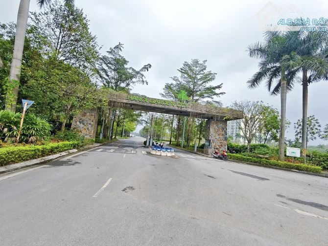 Bán căn biệt thự KĐT Garden City THẠCH BÀN - 145m 4tầng mt 8m -  giá tốt nhất khu.