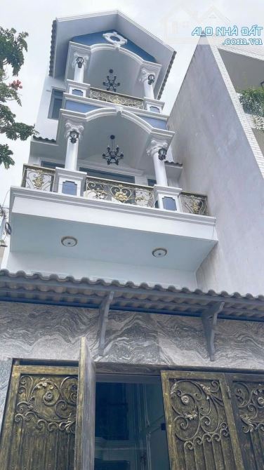 NHÀ ĐẸP 5 TẦNG HẺM NHỰA 7m, GẦN NÚT GIAO PHẠM V ĐỒNG KHA V CÂN 4X18, CHỈ 8,7 TỶ.