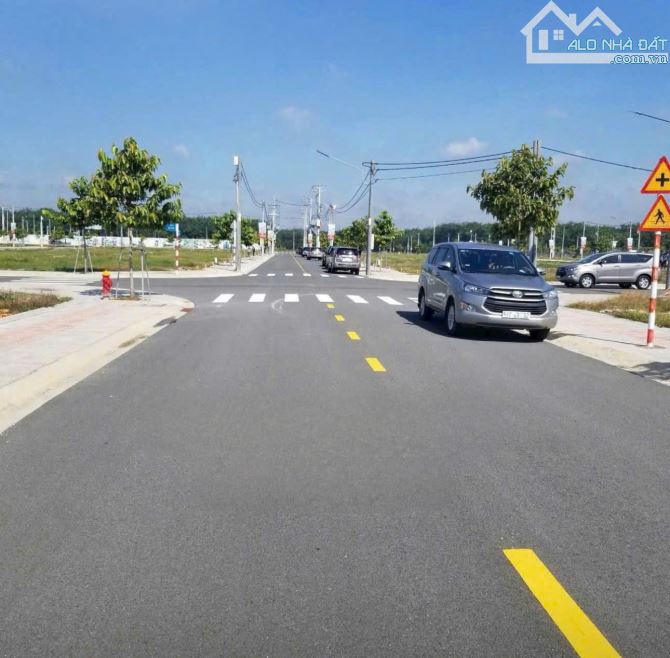 Bán đất nền 75m² gần KCN Bàu Bàng, giá chỉ 6xx triệu, sổ sẵn, tiện ích đầy đủ