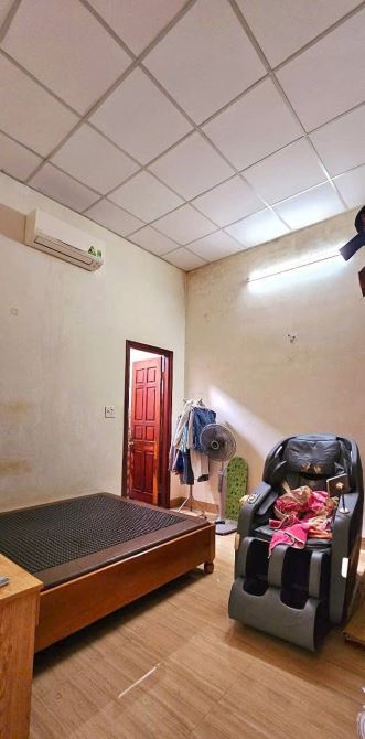 Bán nhà mê mặt tiền HOÀNG HOA THÁM – BMT( Ngã 3 HHT - Phan Bội Châu ).  – Diện tích : 5 x