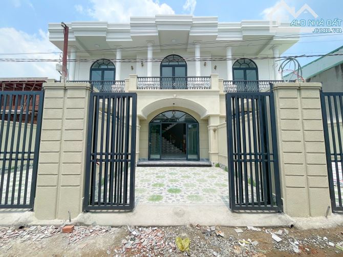 🔥 NHÀ LẦU ĐẸP - KHÔNG GÓC CHẾT - SÂN RỘNG - 3PN TIỆN NGHI CHỈ HƠN 2 TỶ XÍU🔥