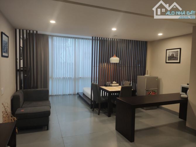 Bán Nhà HxH Lê Thị Riêng,P Bến Thành,Q1:4.2x18_4 tầng_Hđt Khoán 75tr/th_Gía:23 tỷ