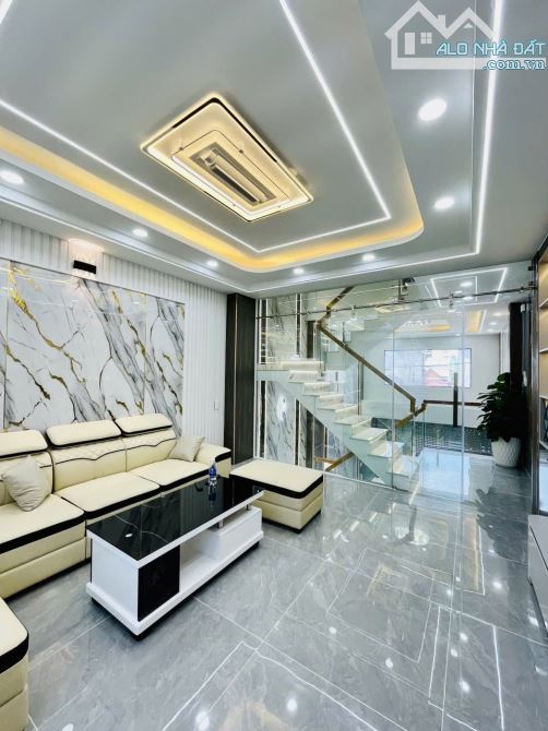 Bán nhà đẹp lung linh 5 tầng hẻm nhựa 6m- ngang hơn 4m Tân thới Hiệp quận 12 chỉ hơn 6 tỷ
