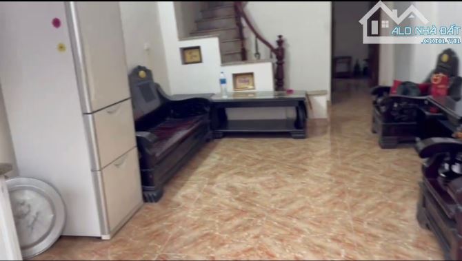 SIÊU HIẾM ! MẢNH ĐẤT HỮU HƯNG - VỊ TRÍ  ĐẮC ĐỊA - NGÕ HẸP - 254M - GIÁ 2,75 TỶ
