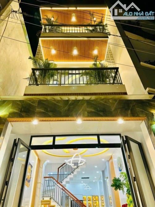 Cần bán gấp nhà hẻm 5m,Giá 2 tỷ6 DT 58m2, đường Nguyễn Hồng Đào, P.14, Tân Bình, sổ riêng