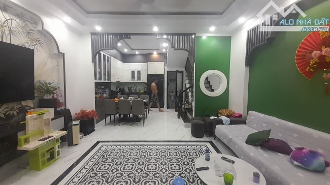 BÁN NHÀ TRẠI LẺ, KÊNH DƯƠNG, LÊ CHÂN, HP. 3 TỶ, 50M2, 4 tấng