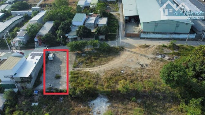 Bán đất thôn Vĩnh Thành xã Vĩnh Phương đường 10m thông thoáng không ngập lụt