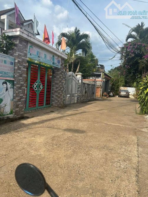 Đất đẹp hẻm 122 Mai Hắc Đế thông Nguyễn Duy Trinh ra Y Ngong BMT
