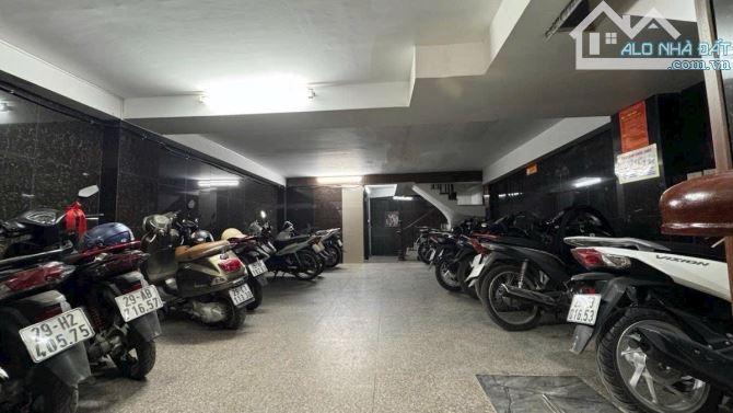 Bán nhà phố Trần Duy Hưng, thang máy bay tận tầng 10, ngõ thông, kinh doanh đỉnh