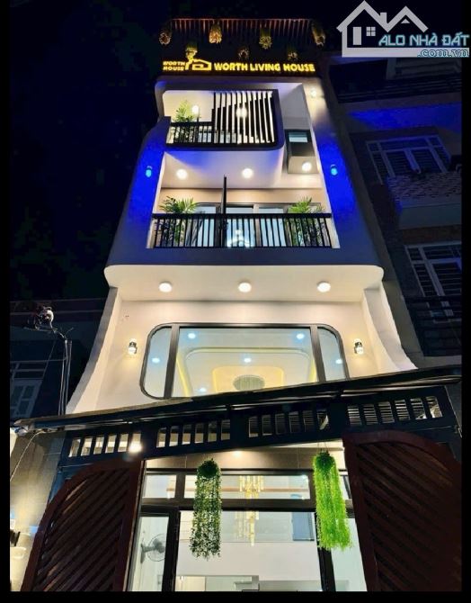 HẠ GIÁ BÁN GẤP NHÀ 5 TẦNG 66M2, FULL NỘI THẤT CAO CẤP, ĐỐI DIỆN EMART GÒ VẤP. GIÁ CHỐT CỰC