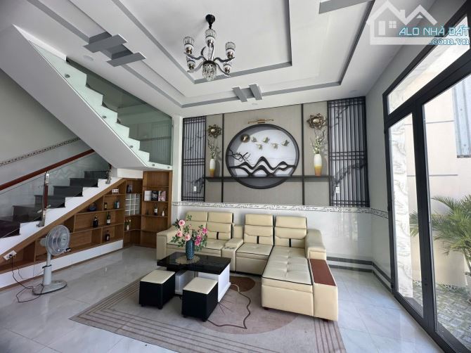 💥 NGỘP NGÂN HÀNG BÁN GẤP TRONG THÁNG – MẶT TIỀN UNG VĂN KHIÊM – 80M² – 5 TẦNG