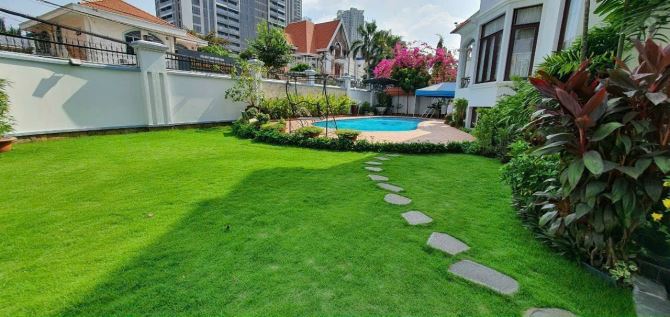 Biệt Thự phường Thảo Điền  DT: 26 X 30 công nhận 690m2  Hầm Trệt 2 Lầu 210 Tỷ TL