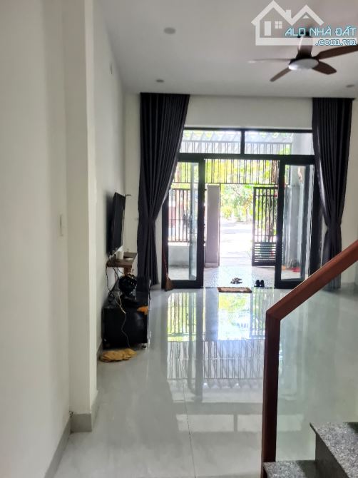 Bán nhà mặt tiền 2 tầng Bãi sậy- Khuê Trung - nhà đẹp - ở ngay