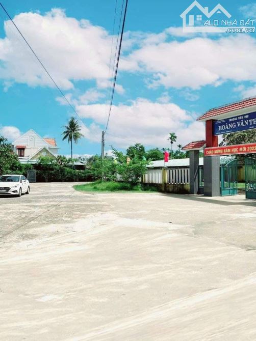 Đất Đẹp  MẶt tiền đường 6m  sẵn sổ ngay trục nhựa thông DT605
