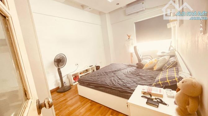 Bán căn hộ chung cư k1 thép mới việt hưng long biên 75m2 2 ngủ giá 3.6 tỷ