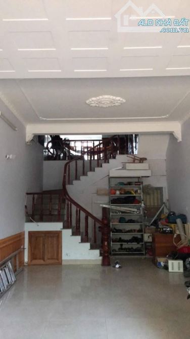 Nhà 4 tầng mặt tiền ông ích khiêm phường 9 thành phố Vũng Tàu