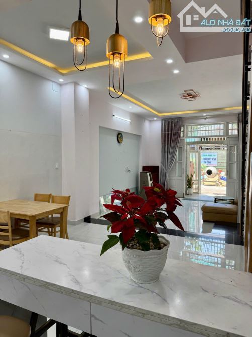 ✅CƠ HỘI HIẾM - NHÀ 3 TẦNG FULL NỘI THẤT - NGAY BIỂN MỸ KHÊ - CHỈ 8,x TỶ!!!  Bạn đang tìm m