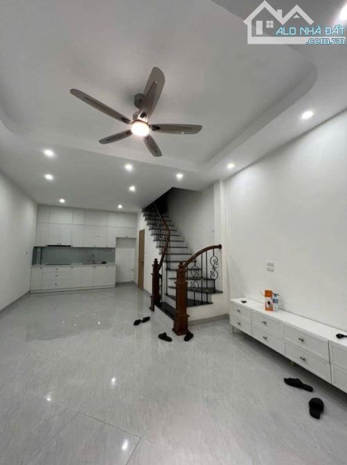 Nhà Đẹp Nguyễn Văn Cừ Long Biên 5Tầng | Lô Góc Vị Trí Đẹp  Kinh Doanh Dòng Tiền | 6,2 Tỷ