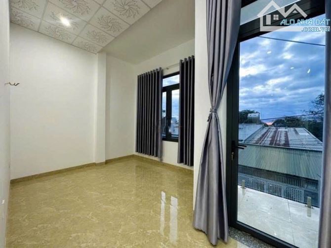 Nhà mê hẻm Đỗ Xuân Hợp phường Tân Lợi