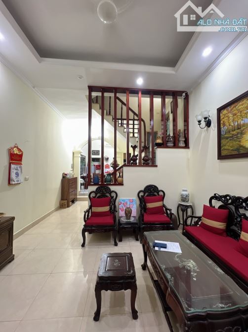Bán nhà Khương Đình, Thanh Xuân, nhà đẹp dân xây, lô góc, ngõ rộng