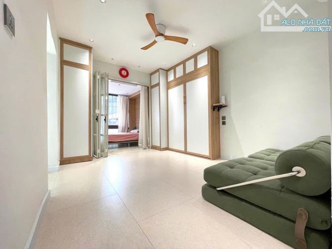 Căn Tập Thể 50m² Ngõ Thổ Quan – Gần Phố Lớn – Giá Siêu Hấp Dẫn 2.69 Tỷ