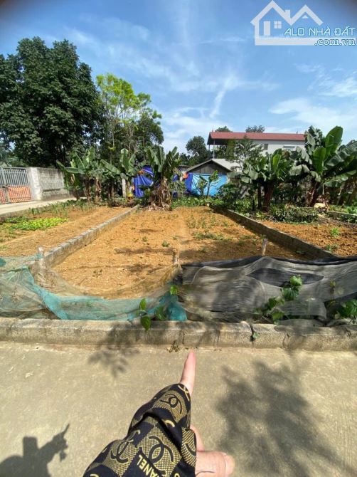 BÁN ĐẤT QUỐC OAI - CÁCH CHÙA THẦY 300M - Ô TÔ 7 CHỖ ĐỖ THOẢI MÁI 58M 4.5MT GIÁ 3.6 TỶ
