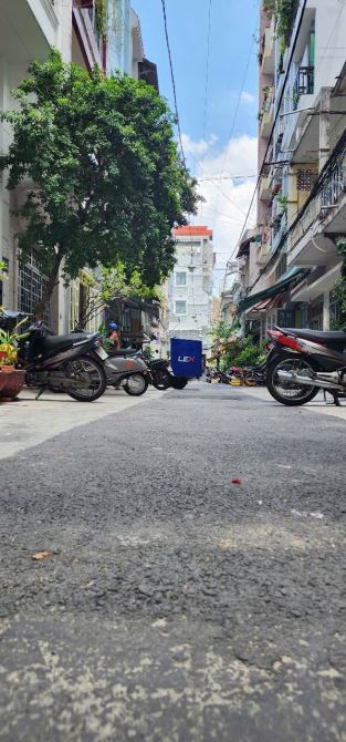 BÁN NHÀ LÊ VĂN SỸ - P12-Quận 3 ,71M2 .5TầNG .Đang có dòng cho thuê lên tới 60tr/tháng