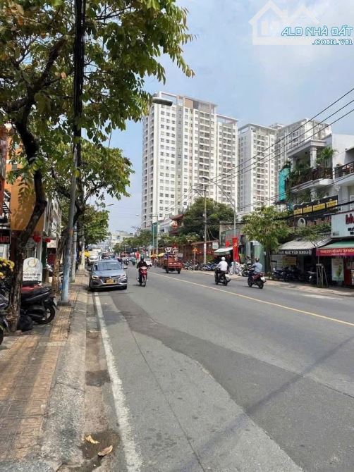bán biệt thự như hình chỉ 38 ti đặng văn bi thủ đức