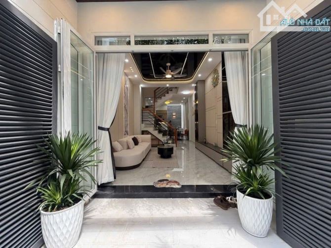 BÁN NHÀ HOÀNG HOA THÁM, GÒ VẤP - HẺM XE HƠI  - 4 TẦNG - 52M2 - 4PN - CHỈ 8,38 TỶ