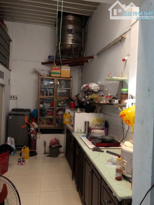 TIN NHANH- CẦN BÁN GẤP- NHÀ CẤP 4-P6-Q8