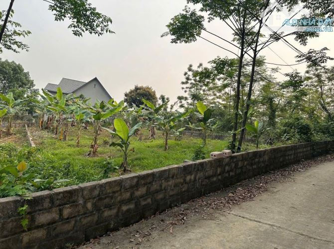 Đất sẵn sổ giáp hồ đồng vỡ, view cao, chủ cần bán 376m-100tc sẵn sổ hồng giá rẻ hơn 3 giá