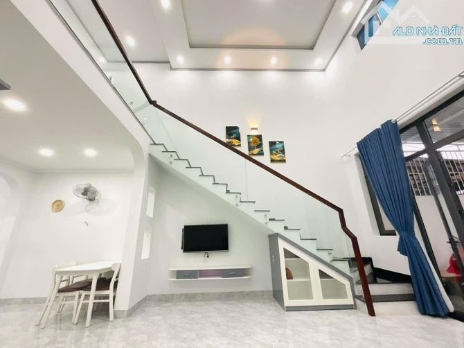 Bán nhà hẻm 181 Quang Trung ngay trung tâm