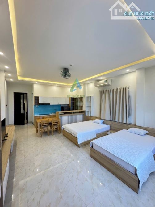 BÁN KHÁCH SẠN 5 TẦNG 9PN ĐƯỜNG TRƯỜNG SA, DT 100m2, GIÁ CỰC TỐT 13TỶ500 !!
