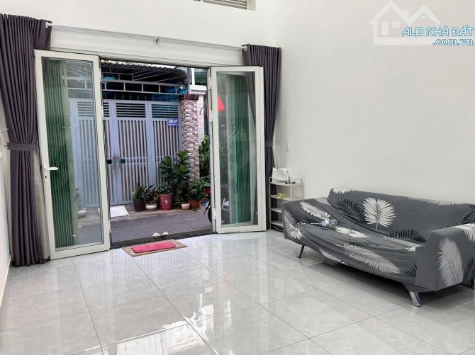 BÁN NHÀ HẺM 36 THỐNG NHẤT, PHƯỜNG 3, TP. VŨNG TÀU Giá chỉ 4,5 tỷ