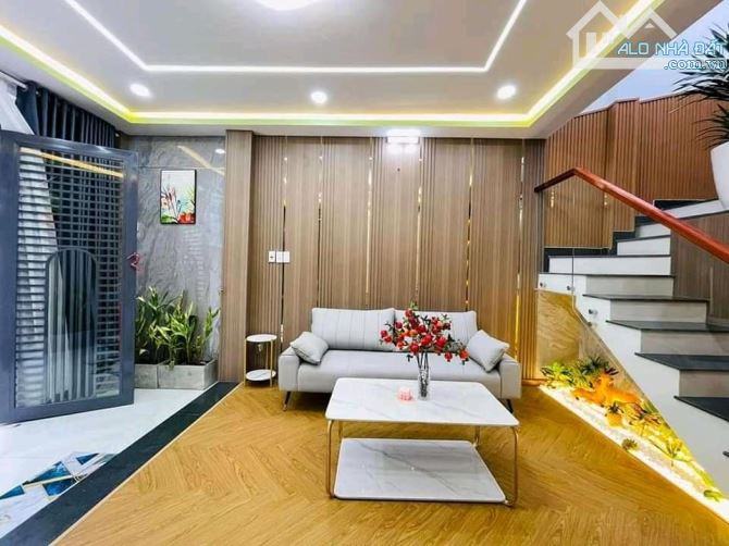 Bán Nhà Dương Văn Bé – Vĩnh Tuy, Hai Bà Trưng – 7.9 Tỷ, Sát Times City, Gần Ô Tô