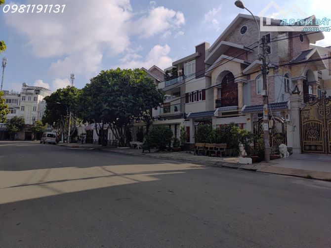BÁN NHÀ 4 TẦNG MẶT TIỀN SỐ 4 KHU TÊN LỬA – GẦN AEON MALL – 6x20M – GIÁ CHỈ 20.5 TỶ