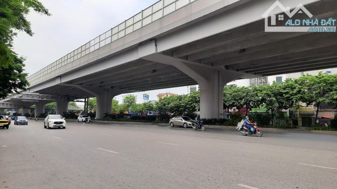 BÁN NHÀ MẶT PHỐ PHẠM VĂN ĐỒNG - 115M2 -  LÔ GÓC 2 MT MIÊN MAN ~10M - 33 TỶ.