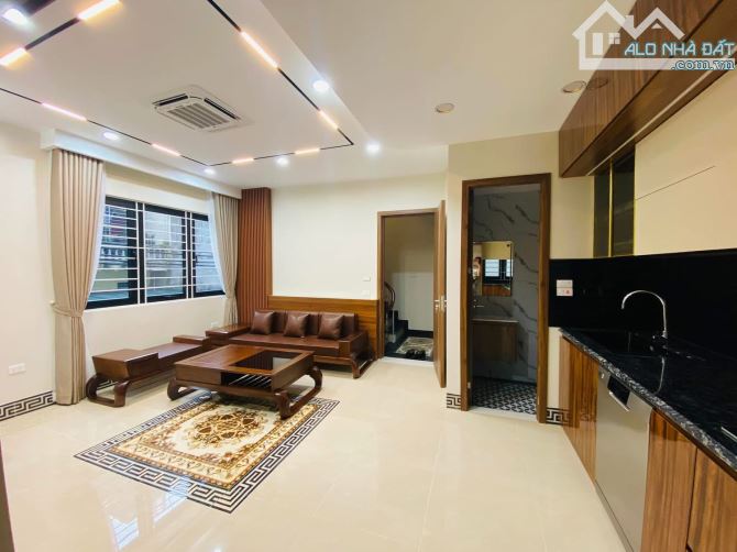 BÁN NHÀ VĂN CAO - LIỄU GIAI - 36m x 5t - nhà 2 thoáng - Gần phố - 7.9 Tỷ