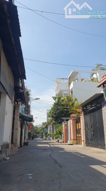 Mặt tiền xe hơi Bùi Minh Trực, ngang 4m5, Nhà đẹp lung linh chỉ 9 tỷ nhỉnh